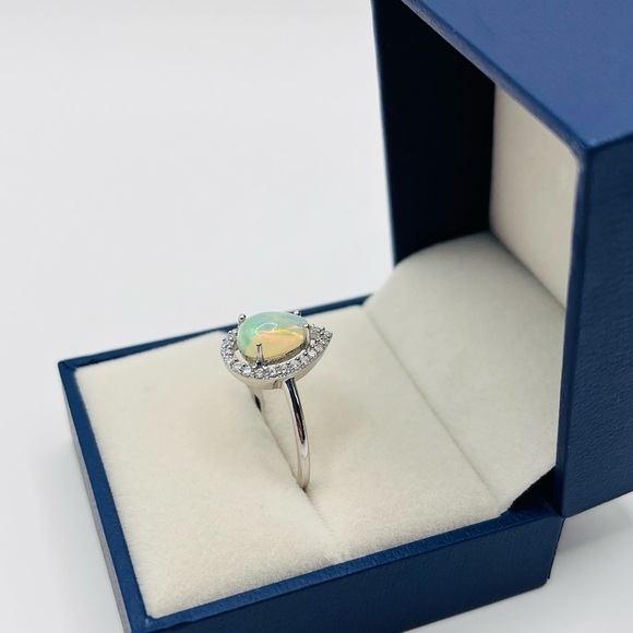 Pear Cut Natural White Opal and White Topaz Ring - Picture 5 of 8